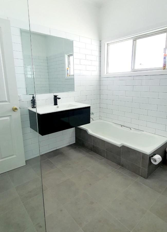 The Convent Boutique Accommodation Hay Luaran gambar